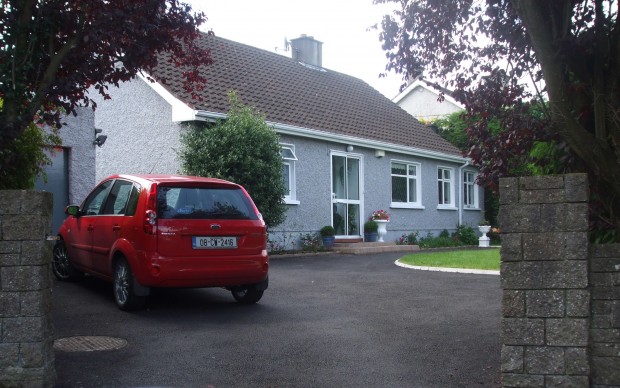 Iona Drive